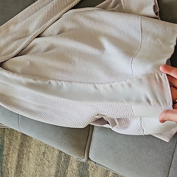 Vera Wang Lightweight Purple Cardigan. Woman's Sz: XS - Picture 5 of 8